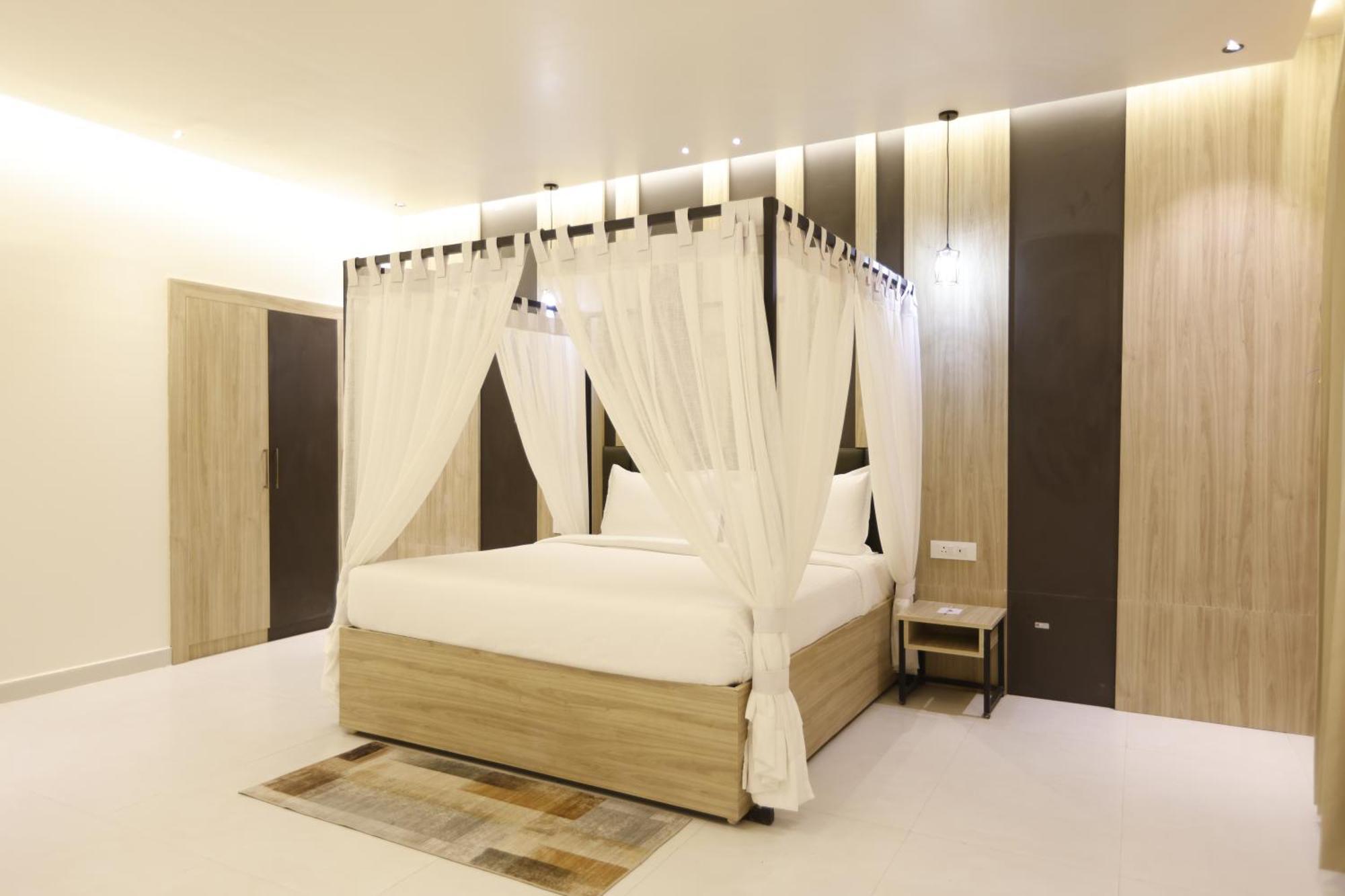 เดอะ โซลิแทร์ เทหราทุน Hotel เดห์ราดุน ภายนอก รูปภาพ